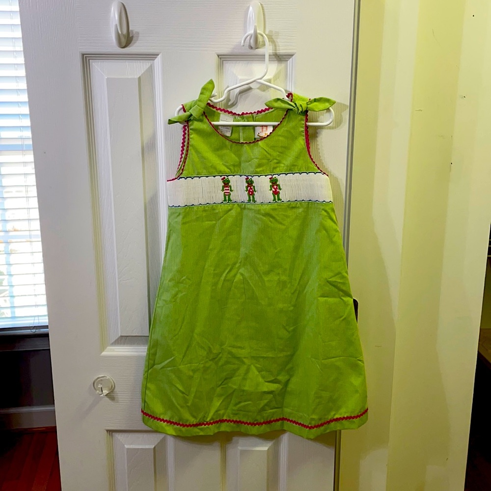Smocked Giraffe, size 6 dress, new with tags